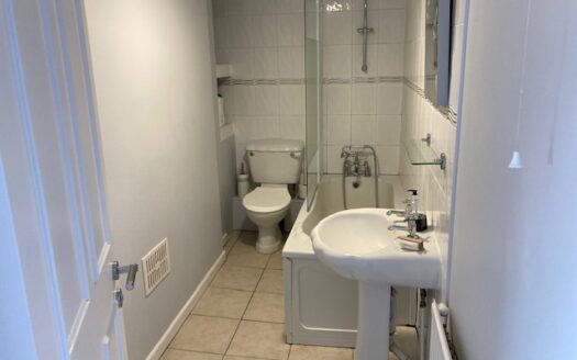 2 bedroom flat in Newport