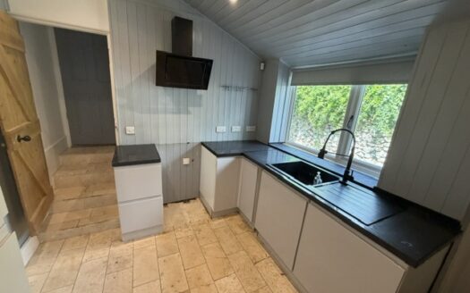 2 bedroom cottage in Whitwell