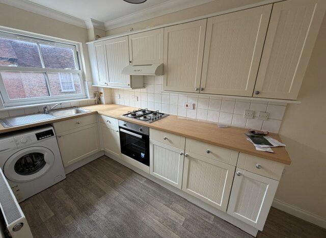 65 Crocker Street Letting Agents