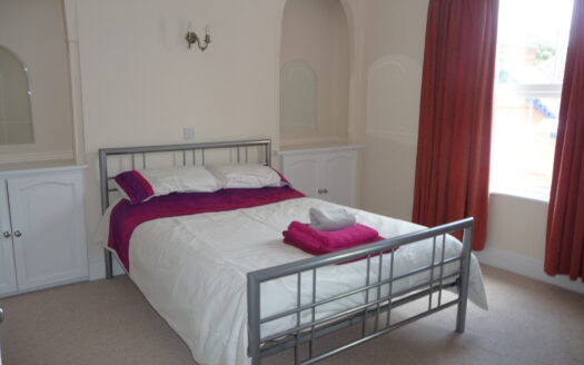 4 bedroom house in Shanklin