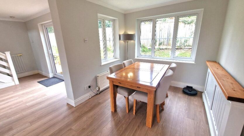 Rent this property on Dove Close
