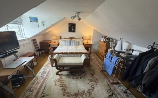 5 bedroom house in Newport