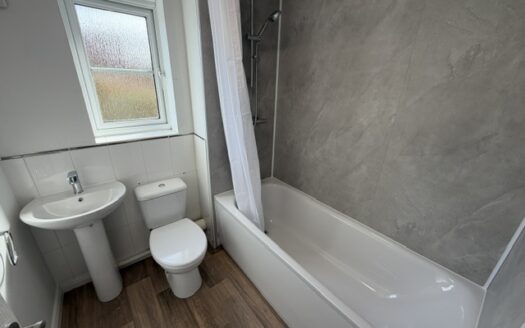 3 bedroom house in Cowes