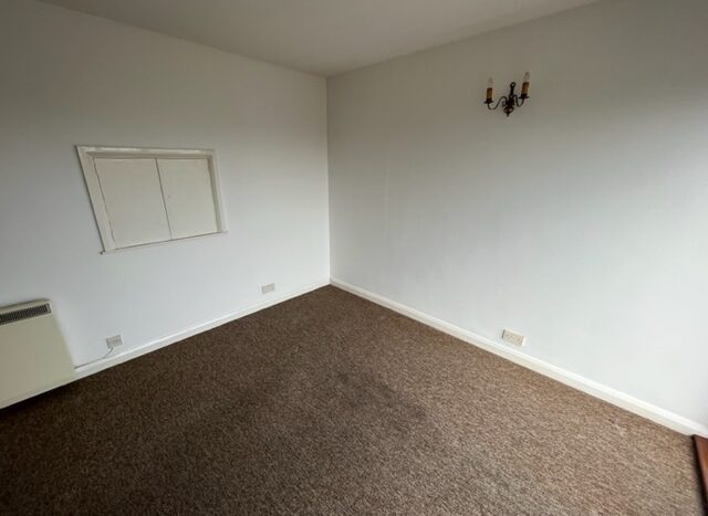 Rent this property on Castle Street